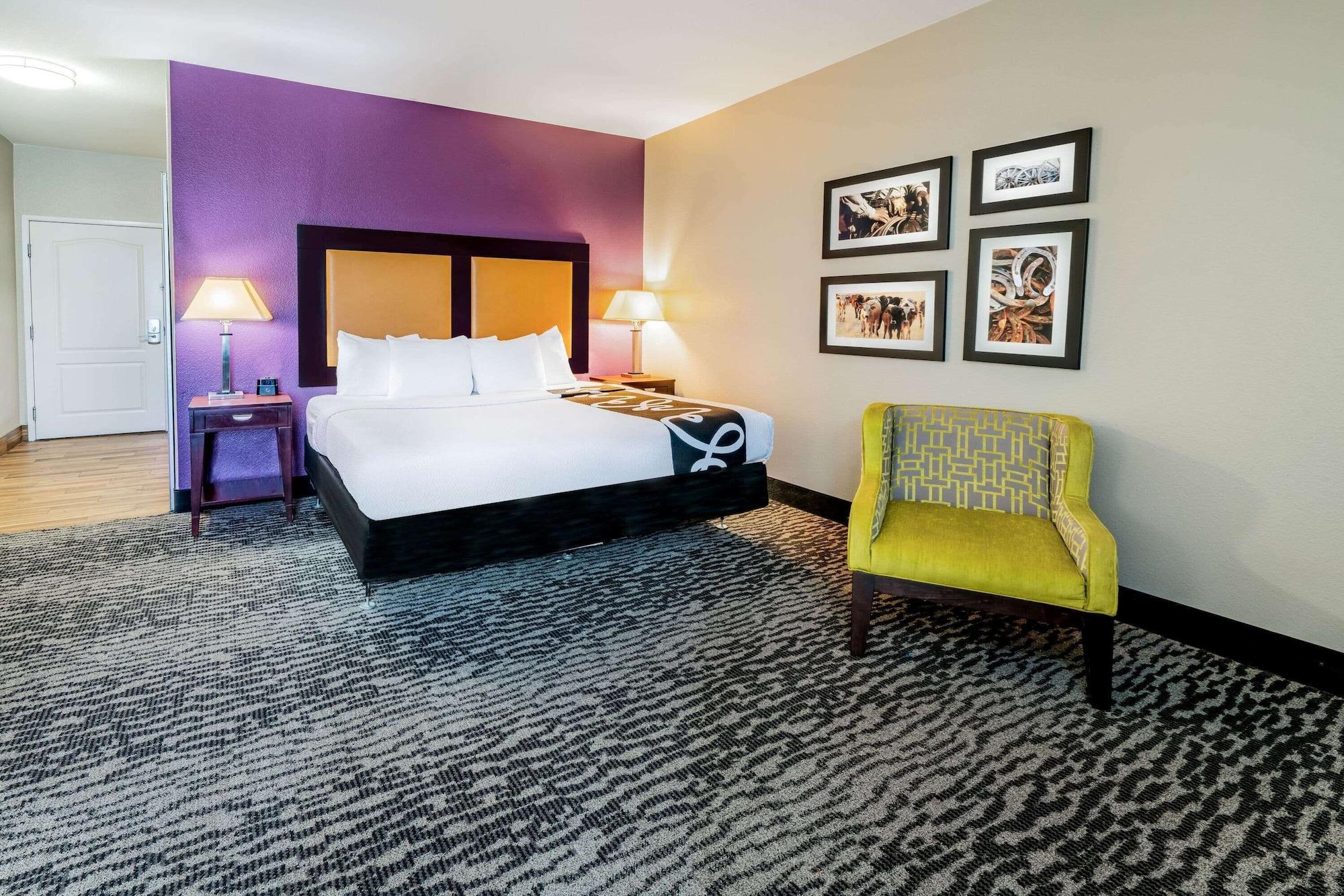 La Quinta By Wyndham Dfw Airport West - Bedford Hotel Exterior photo