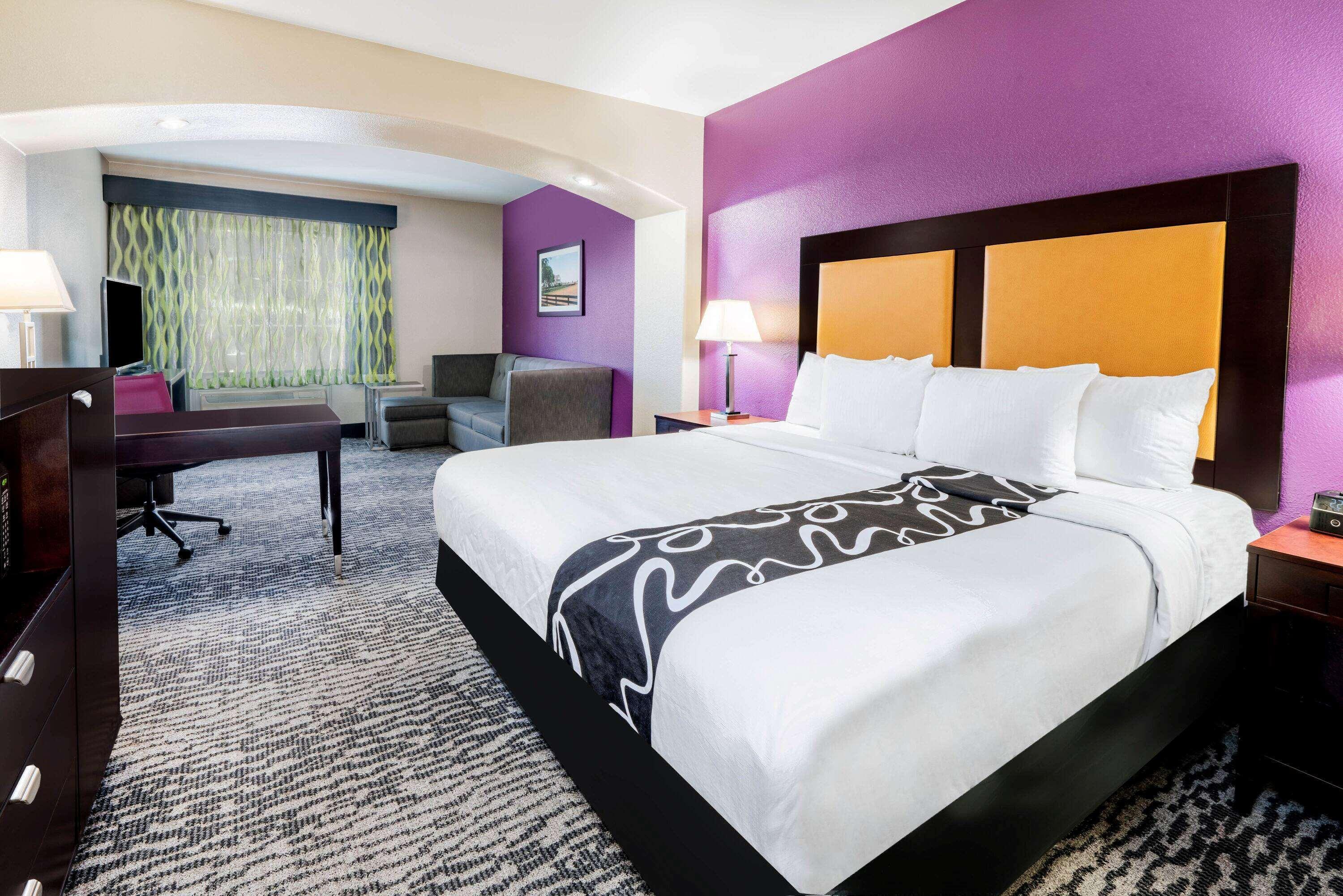 La Quinta By Wyndham Dfw Airport West - Bedford Hotel Exterior photo